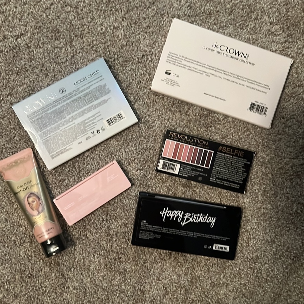 Make up bundle - Picture 2 of 2